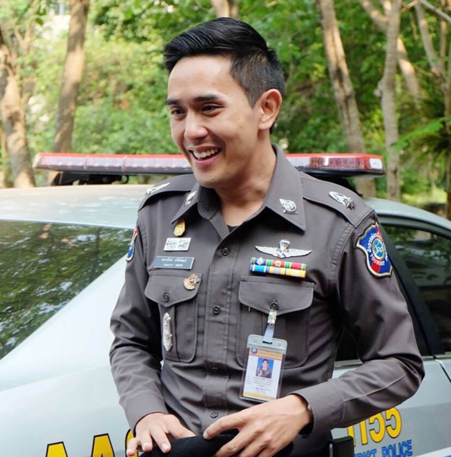 ตำรวจแซ่บ