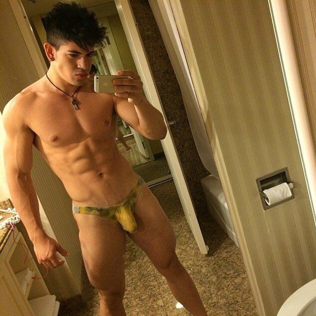 hot male 53 (+18)