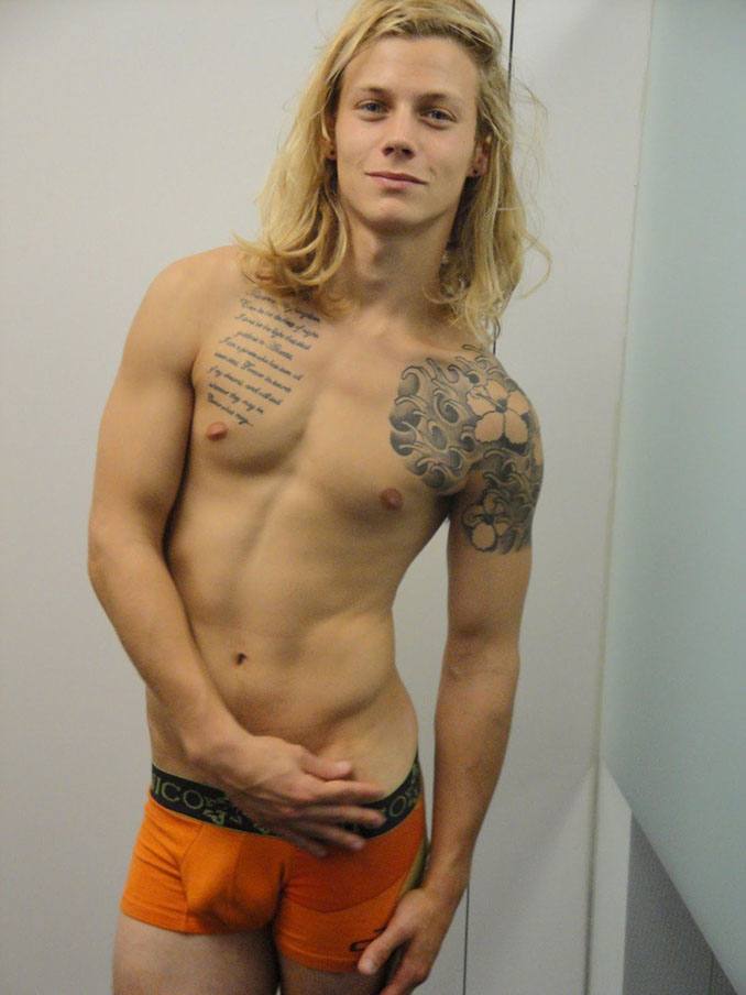 hot male 53 (+18)