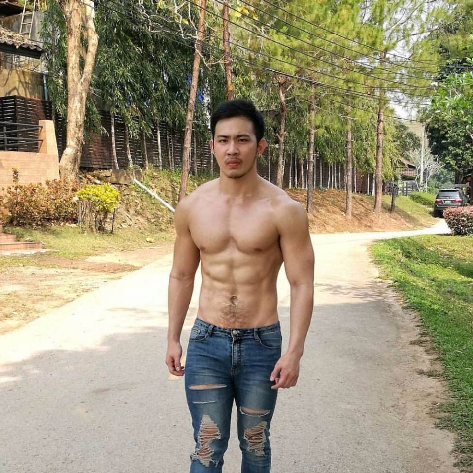 หล่อล่ำเลียเลย001