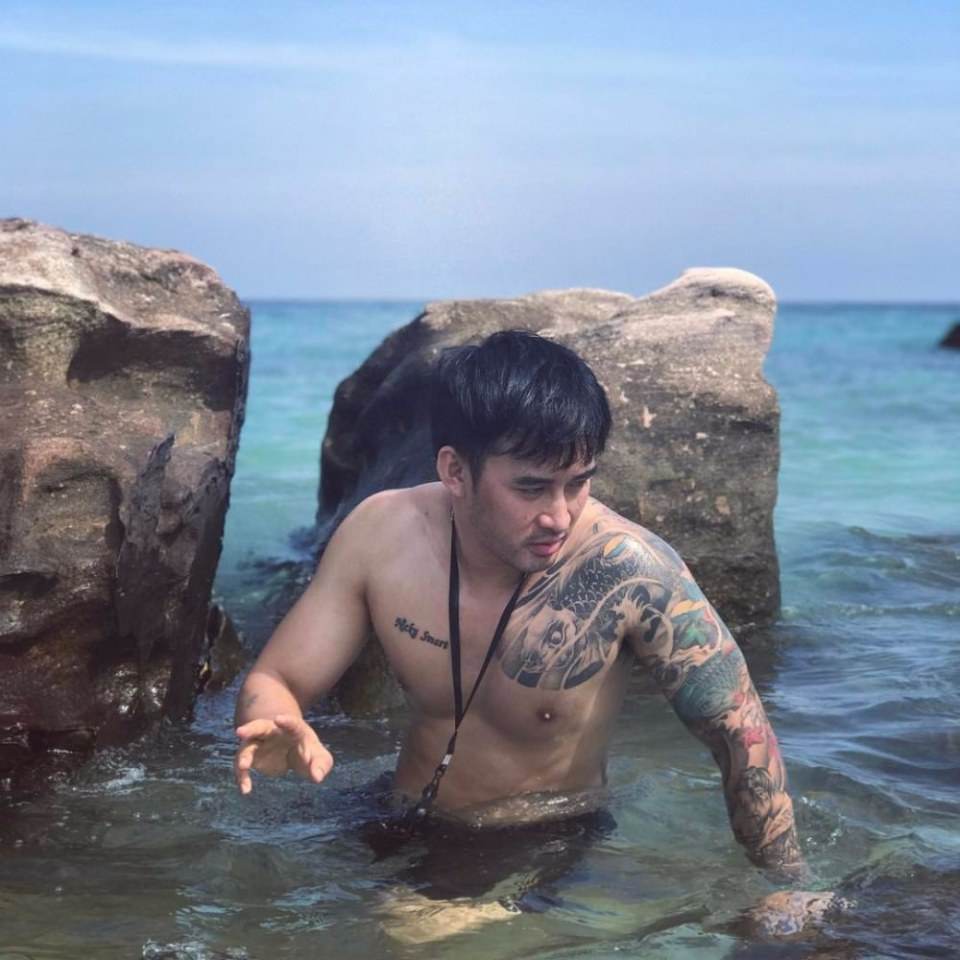 ขนอุย หนวด กล้าม อยากทั้งนั้น