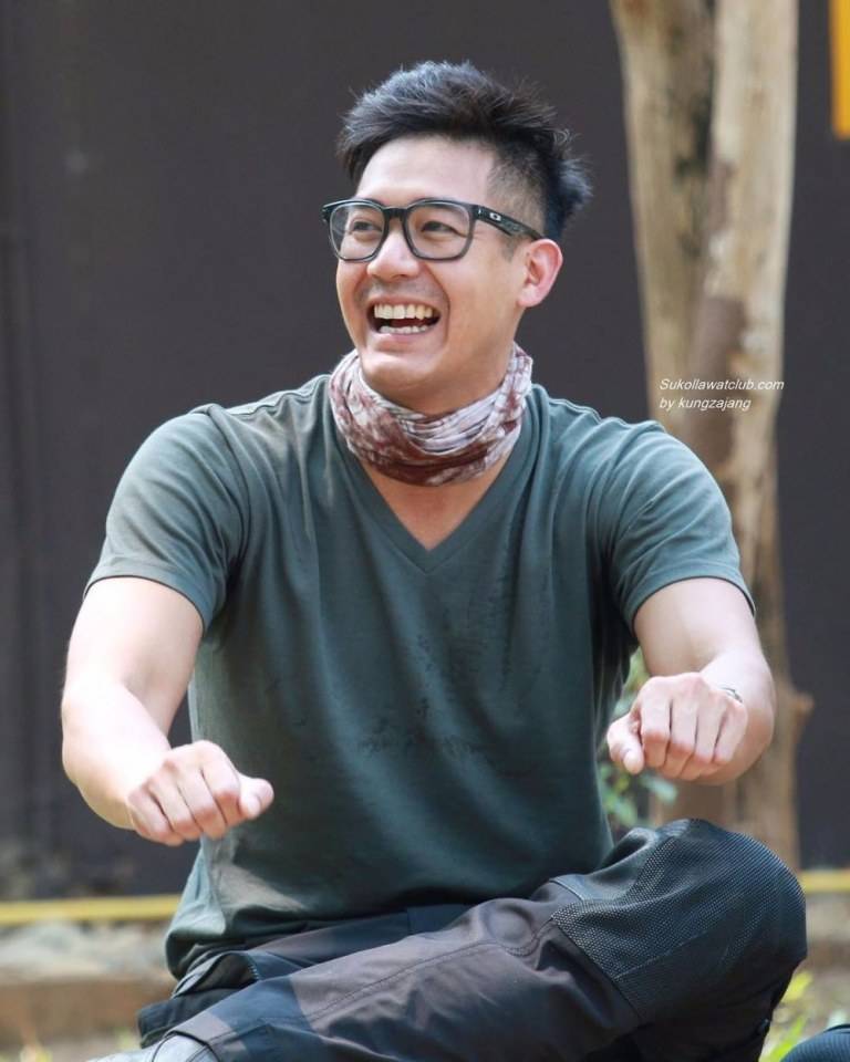 อ้ายเอ้ยย..ตาฮักขนาดเน๊อะ