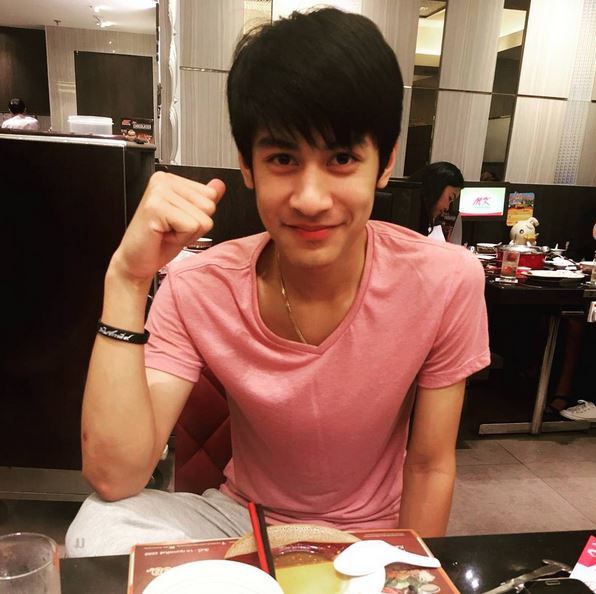 นี่โน่ หลวงอามาด,นักกีฬาตีดอกปีกไก่ ทีมชาติลาว,ນີ່ໂນ່ ຫລວງອາມາດ ນັກກິລາຕີດອກປີກໄກ່ທີມຊາດລາວສຸດຫຼໍ່