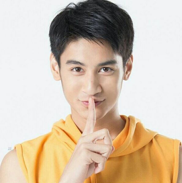นี่โน่ หลวงอามาด,นักกีฬาตีดอกปีกไก่ ทีมชาติลาว,ນີ່ໂນ່ ຫລວງອາມາດ ນັກກິລາຕີດອກປີກໄກ່ທີມຊາດລາວສຸດຫຼໍ່