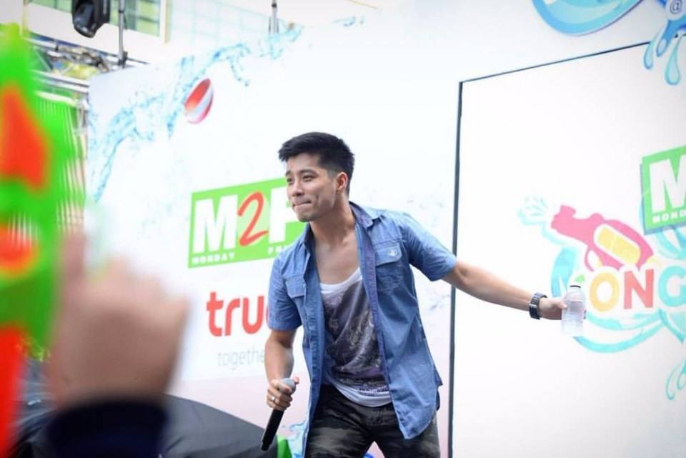 เช้านี้กับตี๋  วิวิศน์