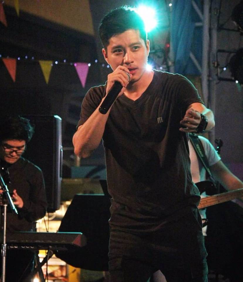 เช้านี้กับตี๋  วิวิศน์