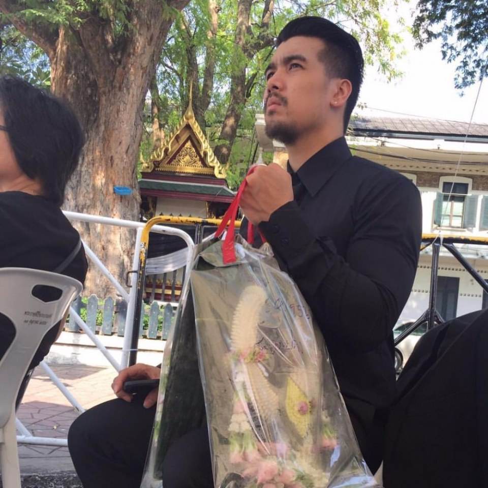 หมีอัทธ์ น่ากอด