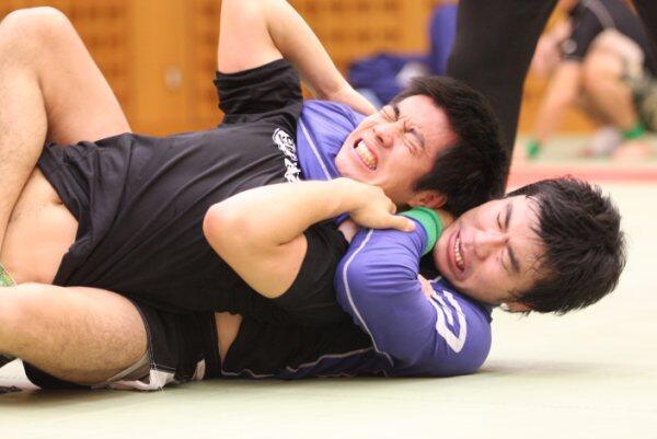 เนี่ย  เล่นอะไรกันก็ไม่รู้ 1,613