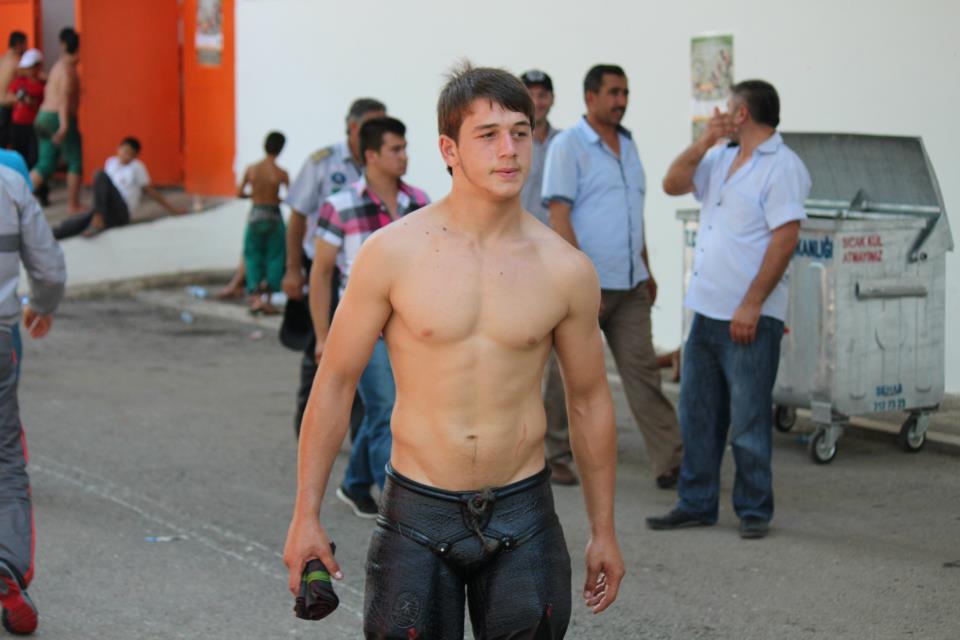 oil wrestling