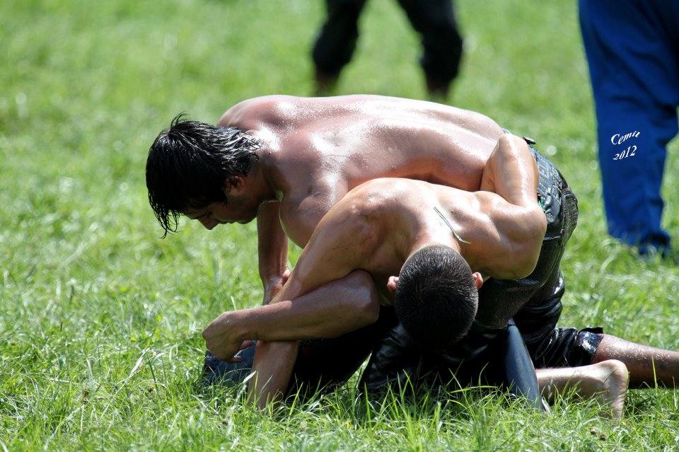 oil wrestling