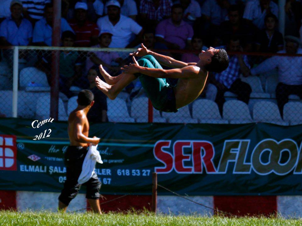 oil wrestling