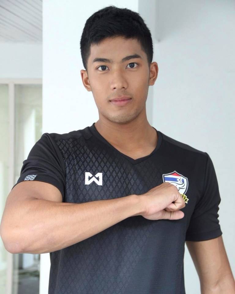 หล่อเข้มโดนใจ