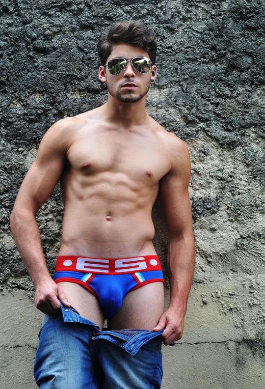 hot male 65 (+18)