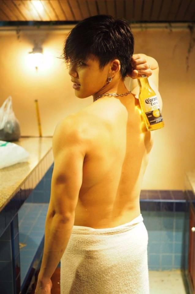 ล่ำแน่นบึก