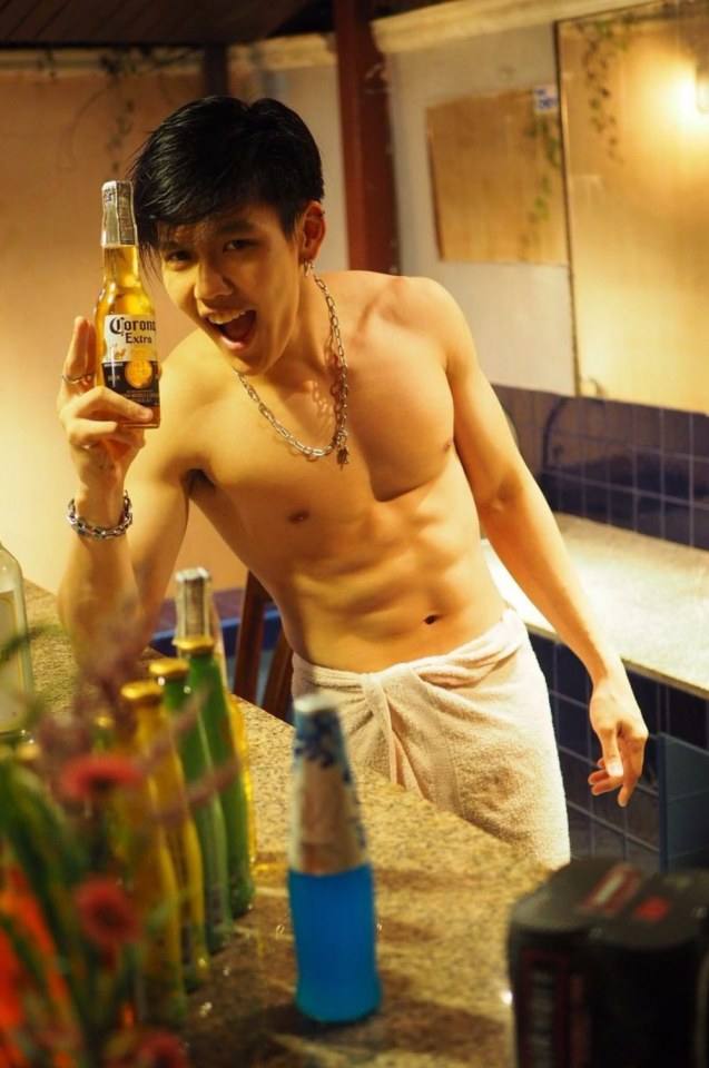 ล่ำแน่นบึก