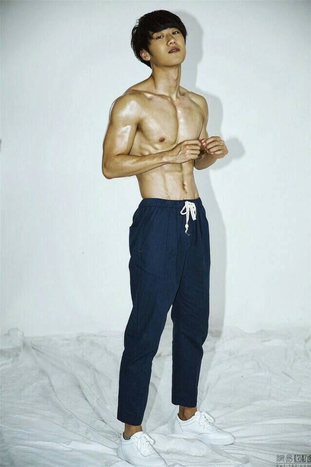 ล่ำแน่นบึก