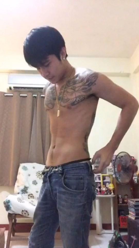 ล่ำแน่นบึก