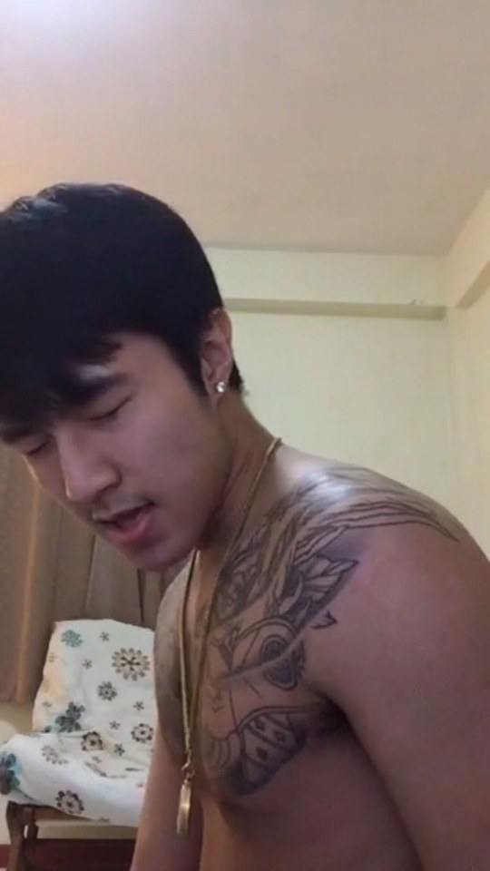 ล่ำแน่นบึก