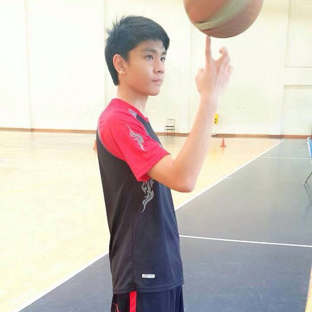 โตแล้ว หล่อเวอร์ !! ส่องภาพน้องชายแท้ๆ "หนูนา หนึ่งธิดา" อื้อหือ ไม่น่าเชื่อ จะหล่อขนาดนี้