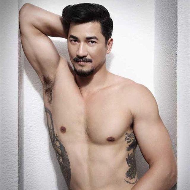 อยากดิ้นในอ้อมแขนน้าหุหุ