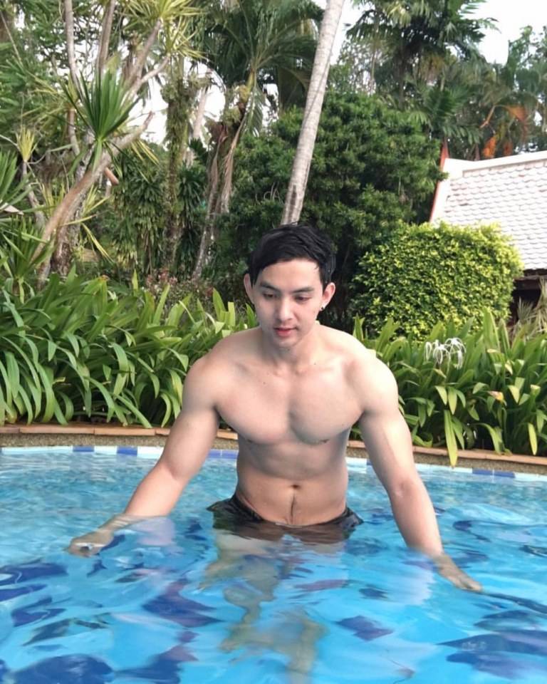 คลั่งช.ถอด