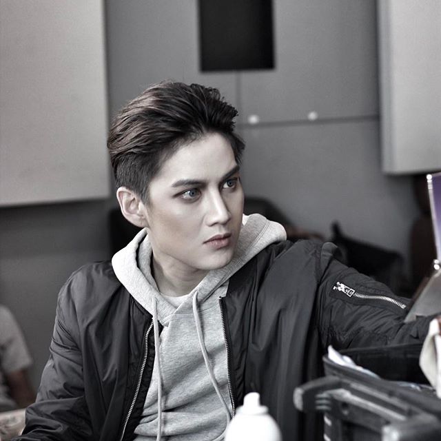 กอล์ฟ พิชญะ ลุคแวมไพร์ พูดเลยอยากโดนกัดคอ!!