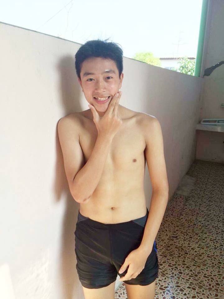 กระเทาะ กระเตาะ  1,695