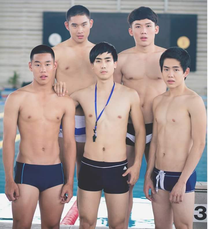 เรื่องอะไร 1,707