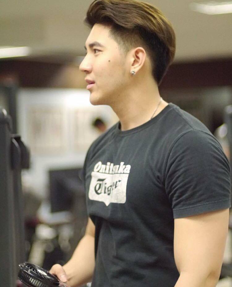 นมจะแตกแล้วค่ะพี่ขา 1,709
