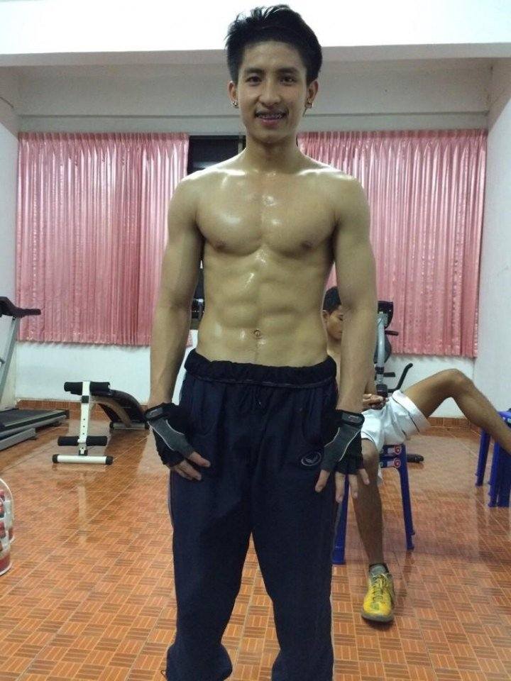 ผู้ชายตัวเมือกมาอีกแล้ว 1,719