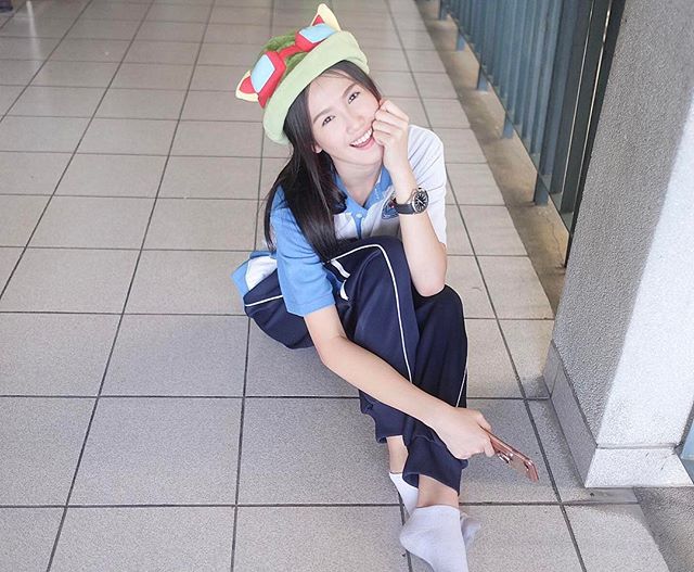 "นีน่า นิชนารถ" สาวหน้าใสยิ้มสวยวัย 16!