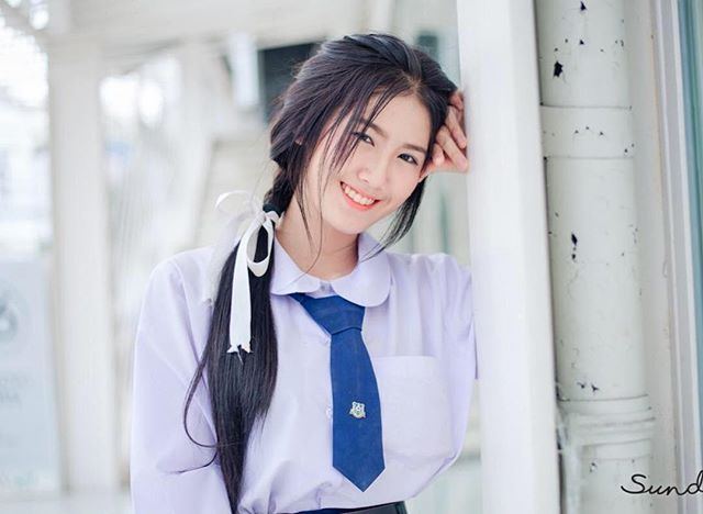 "นีน่า นิชนารถ" สาวหน้าใสยิ้มสวยวัย 16!