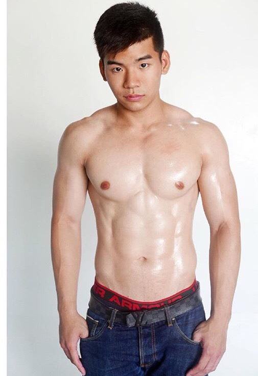 หนุ่มหล่อ✦cute boy✦ดีต่อใจ❥233 (อายุ 19 กล้ามแน่นขนาดนี้)