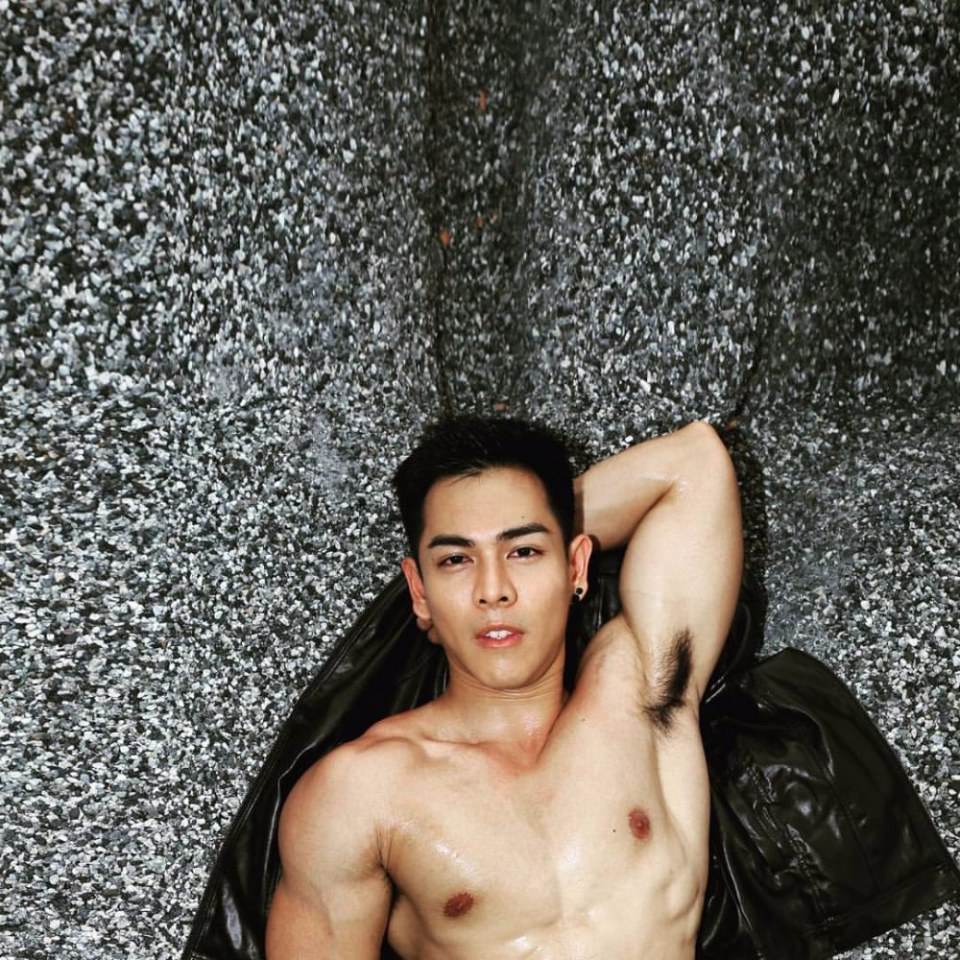 ล่ำๆขาวๆเอามะ