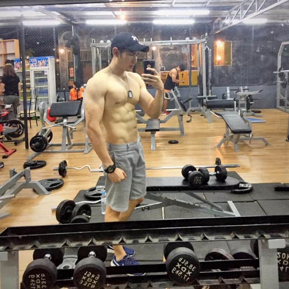 ล่ำๆขาวๆเอามะ