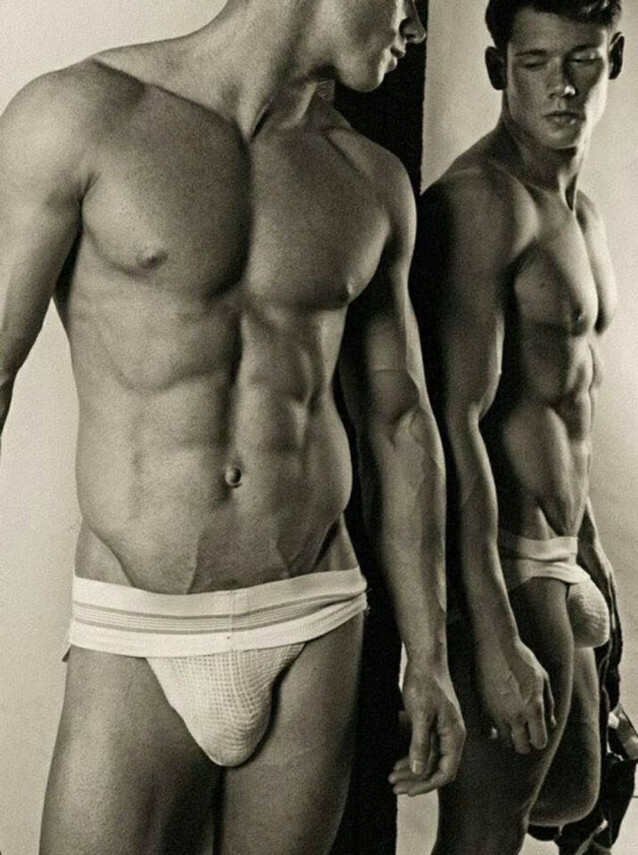 hot male 75 (18+)