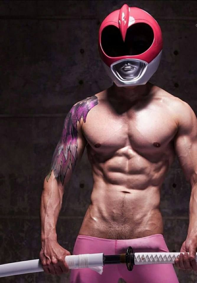hot male 82 (18+)