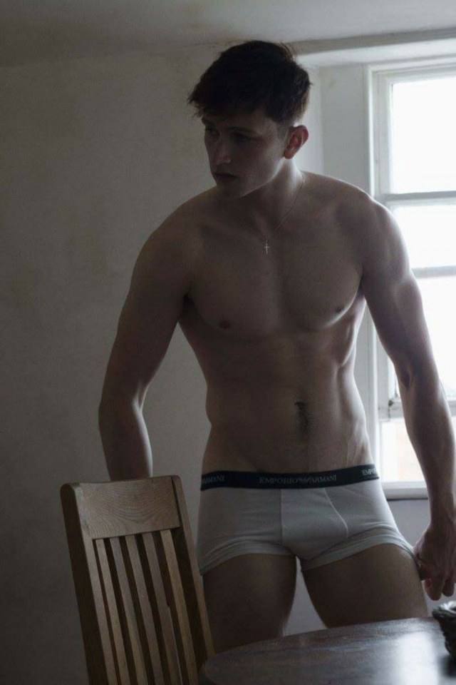 hot male 84 (18+)