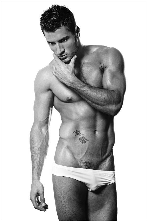 hot male 84 (18+)