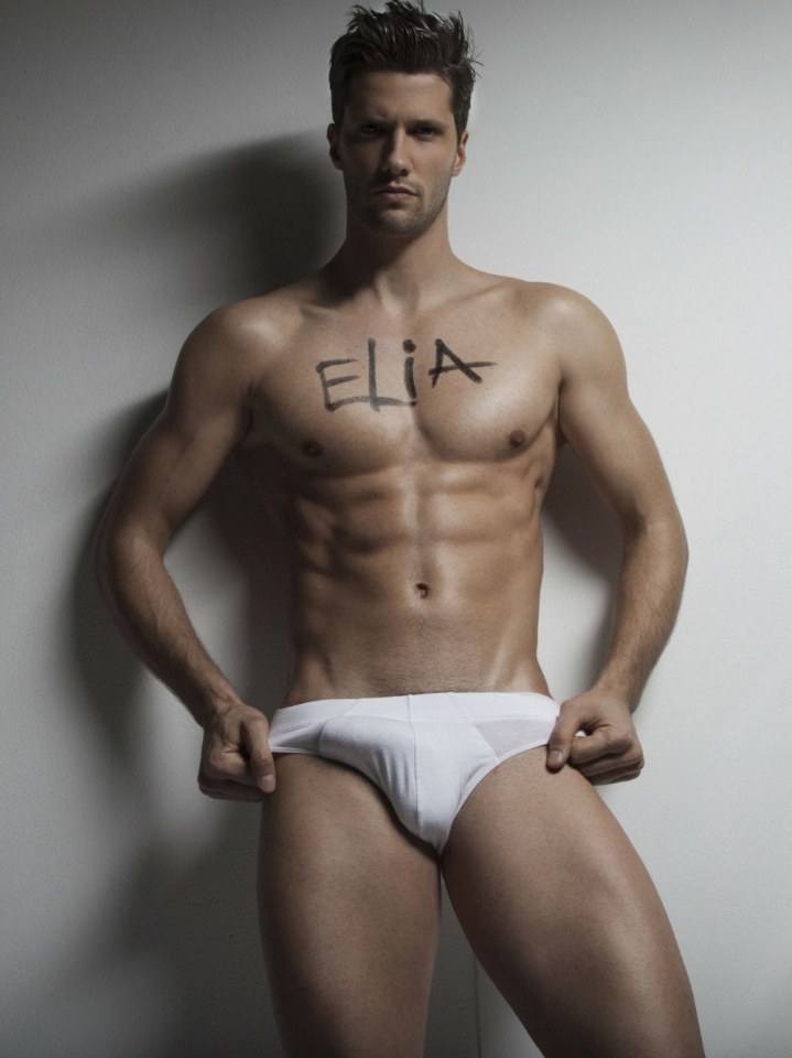 hot male 85 (18+)