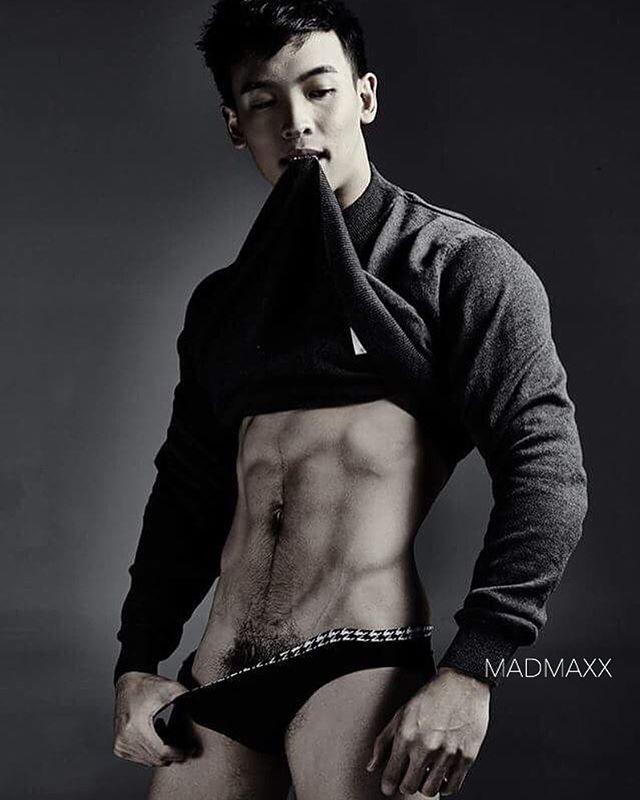 THANAT SAKORNSIN (@son_thanat)