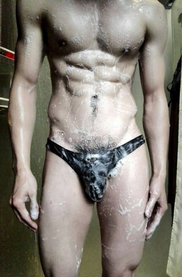 hot male 86 (18+)