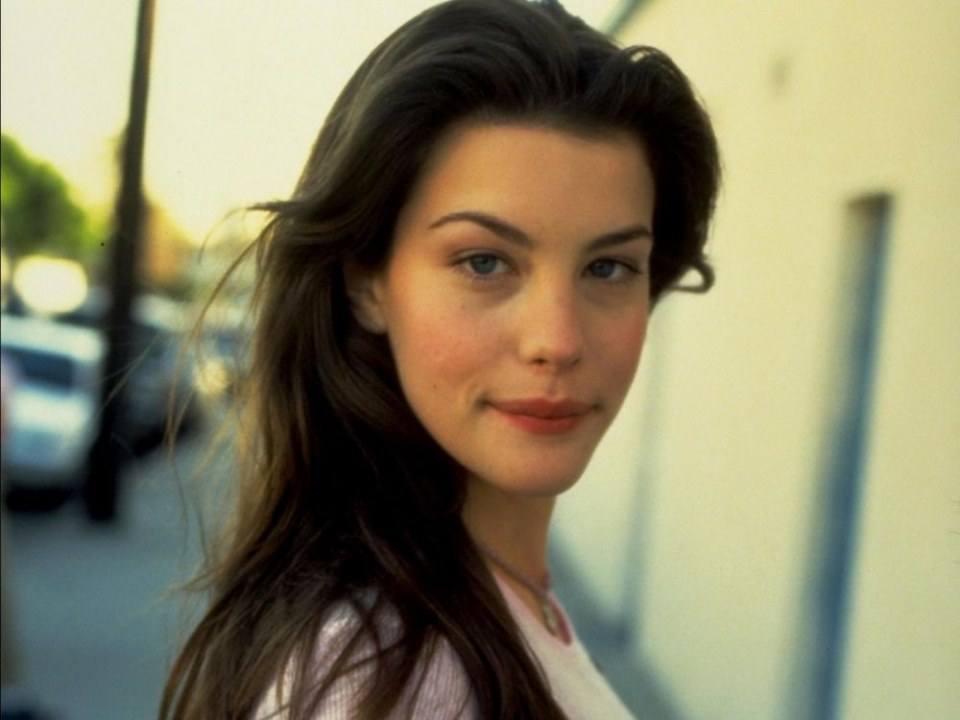 ยังจำเธอได้ไหม? ดารานางแบบสาวสวยสุดเซ็กซี่มากความสามารถ ( Liv Tyler )