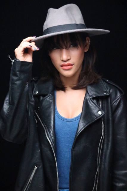พริ้ม จันทร์ทิพย์นักร้องสาวคุณภาพที่กำลังจะสร้างปรากฎการณ์แห่งเสียงเพลง #ภาระ กันทั่วบ้านทั่วเมื่อง เจอกันเร็วๆนี้งานนี้มาดูกันว่าใครจะเป็นภาระใครกันแน่