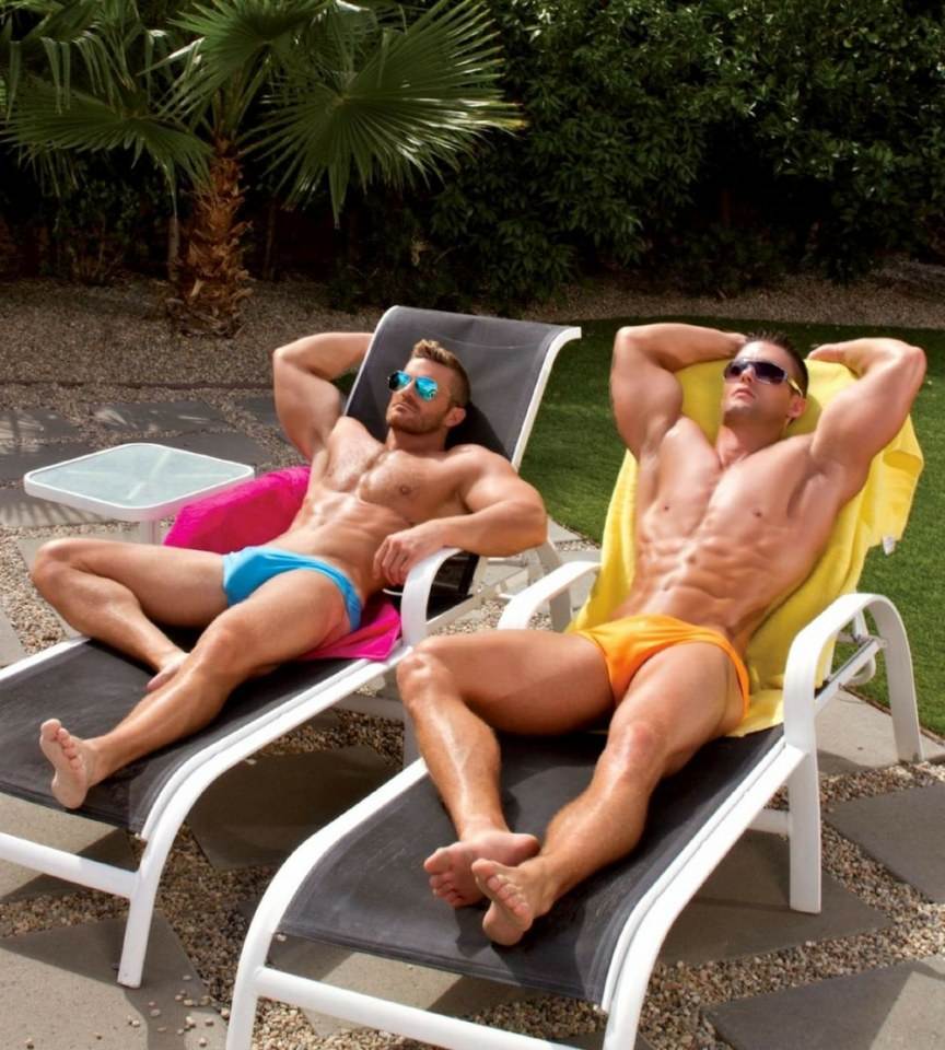 hot male 92 (18+)