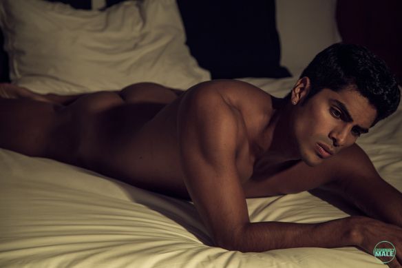 มาปลุกนายแบบDany Pe&ntilde;a จากประเทศเปรูให้ตื่น แล้วพาเขาไปแช่น้ำอุ่นกันเถอะ