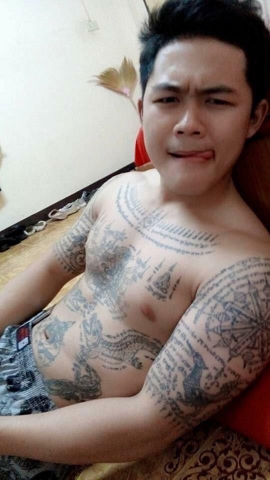 เอนตัวมากกว่านี้ 1,758