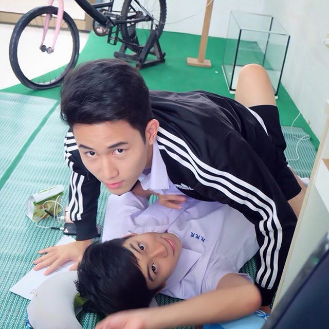 ไม่ควรเล่นกันแบบนี้ค่ะ คนดูไม่ไหวเอาได้ 1,804