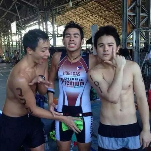 ไม่ควรเล่นกันแบบนี้ค่ะ คนดูไม่ไหวเอาได้ 1,804
