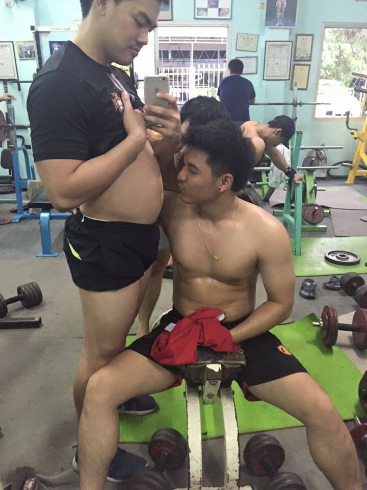 ไม่ควรเล่นกันแบบนี้ค่ะ คนดูไม่ไหวเอาได้ 1,804
